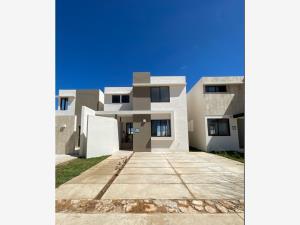 Casa en venta en Cholul, Mérida, Yucatán Casa en venta en Cholul, Mérida, Yucatán