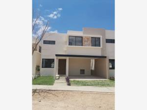 Casa en venta en Cholul, Mérida, Yucatán Casa en venta en Cholul, Mérida, Yucatán