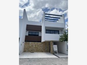 Casa en venta en Lomas de Angelópolis, San Andrés Cholula, Puebla Casa en venta en Lomas de Angelópolis, San Andrés Cholula, Puebla