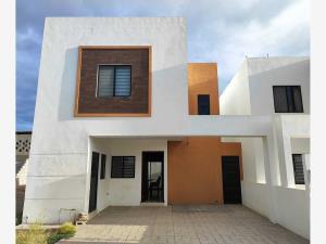 Casa en venta en Lomas de las Etnias, Torreón, Coahuila de Zaragoza Casa en venta en Lomas de las Etnias, Torreón, Coahuila de Zaragoza