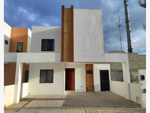 Casa en venta en Lomas de las Etnias, Torreón, Coahuila de Zaragoza Casa en venta en Lomas de las Etnias, Torreón, Coahuila de Zaragoza