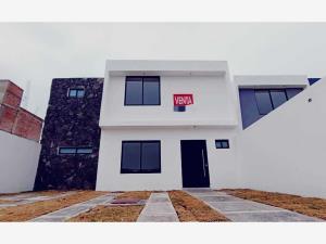 Casa en venta en Residencial Santa Fe, Corregidora, Querétaro Casa en venta en Residencial Santa Fe, Corregidora, Querétaro