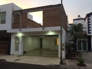 Casa en venta en Country del Río, Culiacán, Sinaloa Casa en venta en Country del Río, Culiacán, Sinaloa