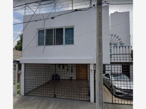 Casa en venta en Villa Lazaro Cardenas, Tlalpan, Ciudad de México Casa en venta en Villa Lazaro Cardenas, Tlalpan, Ciudad de México
