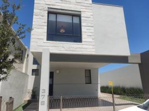 Casa en venta en Sorrento, Saltillo, Coahuila de Zaragoza Casa en venta en Sorrento, Saltillo, Coahuila de Zaragoza