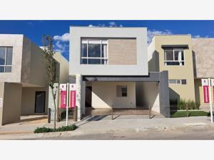 Casa en venta en La Palma, Saltillo, Coahuila de Zaragoza Casa en venta en La Palma, Saltillo, Coahuila de Zaragoza