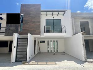 Casa en venta en Morada del Quetzal (Tres Pasos), Emiliano Zapata, Veracruz de Ignacio de la Llave Casa en venta en Morada del Quetzal (Tres Pasos), Emiliano Zapata, Veracruz de Ignacio de la Llave