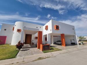 Casa en venta en Hacienda del Rosario, Torreón, Coahuila de Zaragoza Casa en venta en Hacienda del Rosario, Torreón, Coahuila de Zaragoza