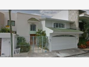 Casa en venta en Costa de Oro, Boca del Río, Veracruz de Ignacio de la Llave Casa en venta en Costa de Oro, Boca del Río, Veracruz de Ignacio de la Llave