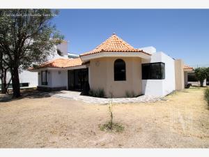Casa en venta en La Hacienda de León Residencial y Golf, León, Guanajuato Casa en venta en La Hacienda de León Residencial y Golf, León, Guanajuato