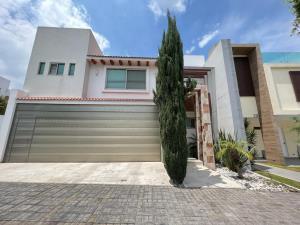 Casa en venta en Lomas de Angelópolis, San Andrés Cholula, Puebla Casa en venta en Lomas de Angelópolis, San Andrés Cholula, Puebla