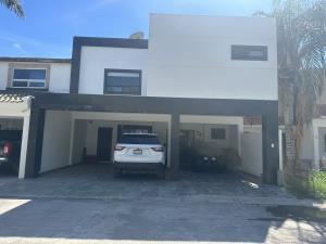 Casa en venta en Los Viñedos, Torreón, Coahuila de Zaragoza Casa en venta en Los Viñedos, Torreón, Coahuila de Zaragoza