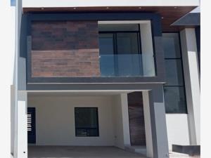 Casa en venta en Los Viñedos, Torreón, Coahuila de Zaragoza Casa en venta en Los Viñedos, Torreón, Coahuila de Zaragoza