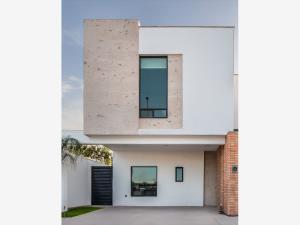 Casa en venta en La Rioja Residencial, Torreón, Coahuila de Zaragoza Casa en venta en La Rioja Residencial, Torreón, Coahuila de Zaragoza