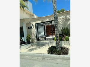 Casa en venta en Residencial Campestre la Rosita, Torreón, Coahuila de Zaragoza Casa en venta en Residencial Campestre la Rosita, Torreón, Coahuila de Zaragoza
