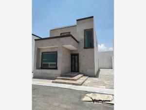 Casa en venta en Gaspar Valdez, Saltillo, Coahuila de Zaragoza Casa en venta en Gaspar Valdez, Saltillo, Coahuila de Zaragoza