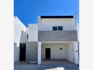 Casa en venta en Villas la Merced el Obispado, Torreón, Coahuila de Zaragoza Casa en venta en Villas la Merced el Obispado, Torreón, Coahuila de Zaragoza