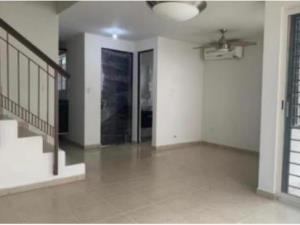 Casa en venta en Bosques de las Cumbres, Monterrey, Nuevo León Casa en venta en Bosques de las Cumbres, Monterrey, Nuevo León