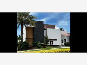 Casa en venta en Paraíso Country Club, Emiliano Zapata, Morelos Casa en venta en Paraíso Country Club, Emiliano Zapata, Morelos