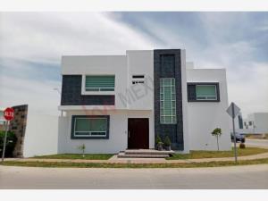 Casa en venta en El Rosario, El Marqués, Querétaro Casa en venta en El Rosario, El Marqués, Querétaro