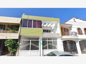 Casa en venta en Estadios, Tepic, Nayarit Casa en venta en Estadios, Tepic, Nayarit