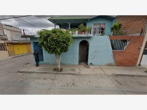 Casa en venta en Flores Magón Sur, Irapuato, Guanajuato Casa en venta en Flores Magón Sur, Irapuato, Guanajuato