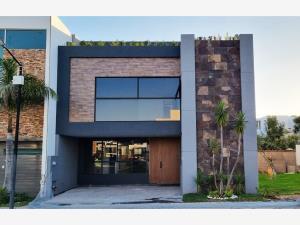 Casa en venta en Lomas de Angelópolis, San Andrés Cholula, Puebla Casa en venta en Lomas de Angelópolis, San Andrés Cholula, Puebla