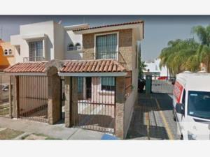 Casa en venta en Residencial del Valle, Zapopan, Jalisco Casa en venta en Residencial del Valle, Zapopan, Jalisco