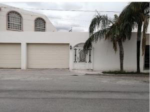 Casa en venta en Residencial Campestre la Rosita, Torreón, Coahuila de Zaragoza Casa en venta en Residencial Campestre la Rosita, Torreón, Coahuila de Zaragoza