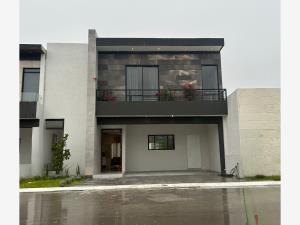 Casa en venta en Los Viñedos, Torreón, Coahuila de Zaragoza Casa en venta en Los Viñedos, Torreón, Coahuila de Zaragoza
