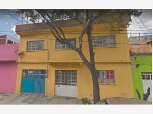 Casa en venta en Gertrudis Sánchez 2a Sección, Gustavo A. Madero, Ciudad de México Casa en venta en Gertrudis Sánchez 2a Sección, Gustavo A. Madero, Ciudad de México