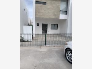 Casa en venta en Los Viñedos, Torreón, Coahuila de Zaragoza Casa en venta en Los Viñedos, Torreón, Coahuila de Zaragoza
