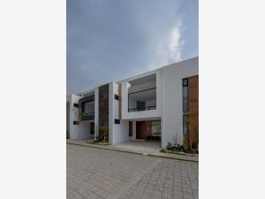 Casa en venta en Lomas de Angelópolis, San Andrés Cholula, Puebla Casa en venta en Lomas de Angelópolis, San Andrés Cholula, Puebla
