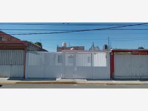 Casa en venta en Villa de las Flores 1a Sección (Unidad Coacalco), Coacalco de Berriozábal, México Casa en venta en Villa de las Flores 1a Sección (Unidad Coacalco), Coacalco de Berriozábal, México