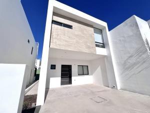 Casa en venta en Los Viñedos, Torreón, Coahuila de Zaragoza Casa en venta en Los Viñedos, Torreón, Coahuila de Zaragoza