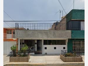 Casa en venta en Constitucion de 1917, Iztapalapa, Ciudad de México Casa en venta en Constitucion de 1917, Iztapalapa, Ciudad de México
