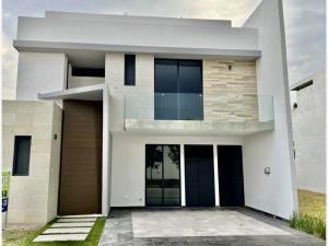 Casa en venta en Lomas de Angelópolis II, San Andrés Cholula, Puebla Casa en venta en Lomas de Angelópolis II, San Andrés Cholula, Puebla