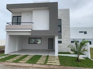 Casa en venta en Punta Tiburón, Residencial, Marina y Golf, Alvarado, Veracruz de Ignacio de la Llave Casa en venta en Punta Tiburón, Residencial, Marina y Golf, Alvarado, Veracruz de Ignacio de la Llave