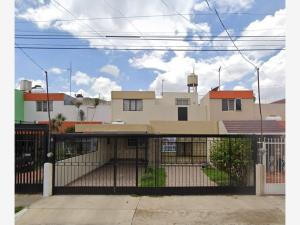 Casa en remate en Jardines Alcalde, Guadalajara, Jalisco Casa en remate en Jardines Alcalde, Guadalajara, Jalisco