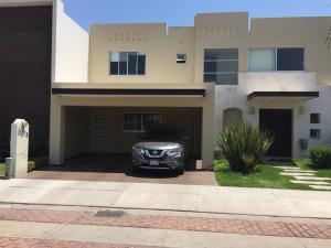 Casa en venta en Riveras del Campestre, Celaya, Guanajuato Casa en venta en Riveras del Campestre, Celaya, Guanajuato