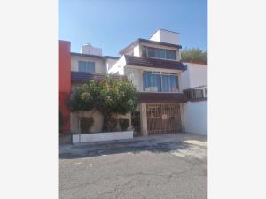 Casa en venta en Lomas Verdes 3a Sección, Naucalpan de Juárez, México Casa en venta en Lomas Verdes 3a Sección, Naucalpan de Juárez, México