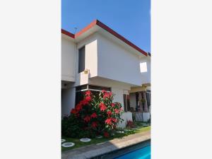 Casa en venta y renta en Los Faroles, Cuernavaca, Morelos Casa en venta y renta en Los Faroles, Cuernavaca, Morelos