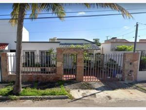 Casa en remate en Supermanzana 51, Benito Juárez, Quintana Roo Casa en remate en Supermanzana 51, Benito Juárez, Quintana Roo
