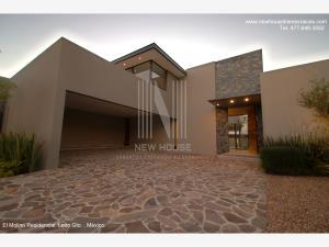Casa en venta en El Molino Residencial y Golf, León, Guanajuato Casa en venta en El Molino Residencial y Golf, León, Guanajuato