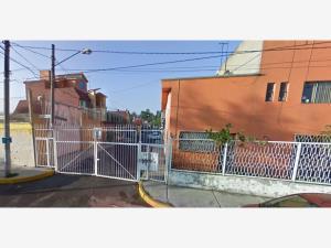 Casa en remate en Ex-Ejido de San Francisco Culhuacán, Coyoacán, Ciudad de México Casa en remate en Ex-Ejido de San Francisco Culhuacán, Coyoacán, Ciudad de México