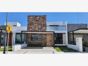 Casa en venta en Los Olvera, Corregidora, Querétaro Casa en venta en Los Olvera, Corregidora, Querétaro