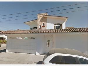 Casa en remate en Pitillal Centro, Puerto Vallarta, Jalisco Casa en remate en Pitillal Centro, Puerto Vallarta, Jalisco