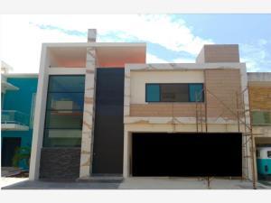 Casa en venta en Lomas del Sol, Alvarado, Veracruz de Ignacio de la Llave Casa en venta en Lomas del Sol, Alvarado, Veracruz de Ignacio de la Llave