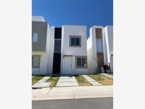 Casa en venta en El Rosario, El Marqués, Querétaro Casa en venta en El Rosario, El Marqués, Querétaro
