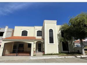 Casa en venta en El Dorado, Mazatlán, Sinaloa Casa en venta en El Dorado, Mazatlán, Sinaloa